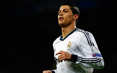 熊猫体育快讯-加比马丁关键防守造成进攻犯规