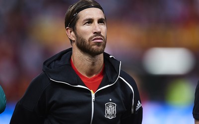 熊猫体育独家-范戴克让对手锋线无力