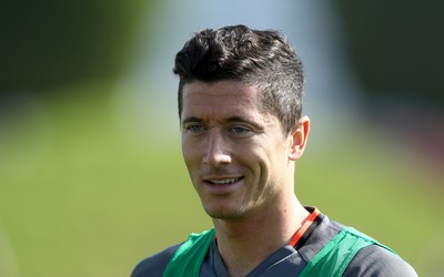 熊猫体育快讯-萨比策训练中加练任意球